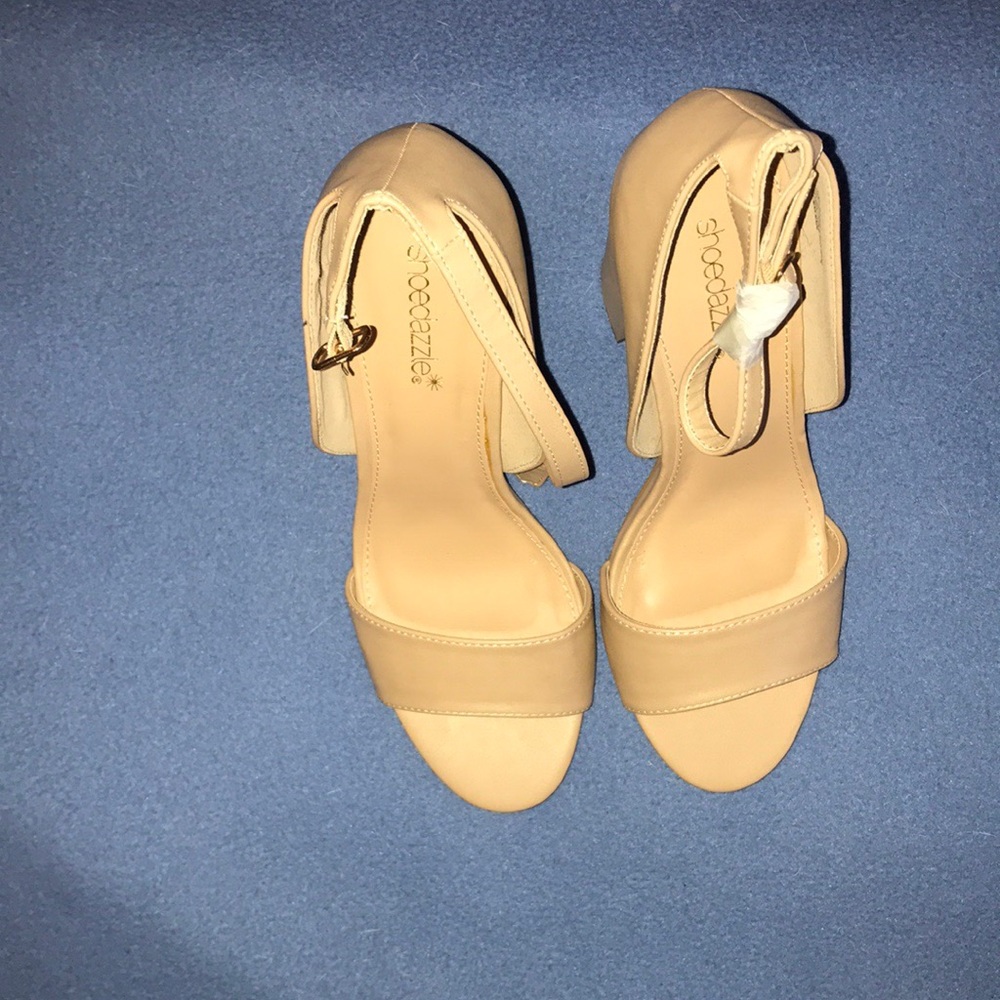 “Show Dazzle” Beige High Heels Size 8 1/2